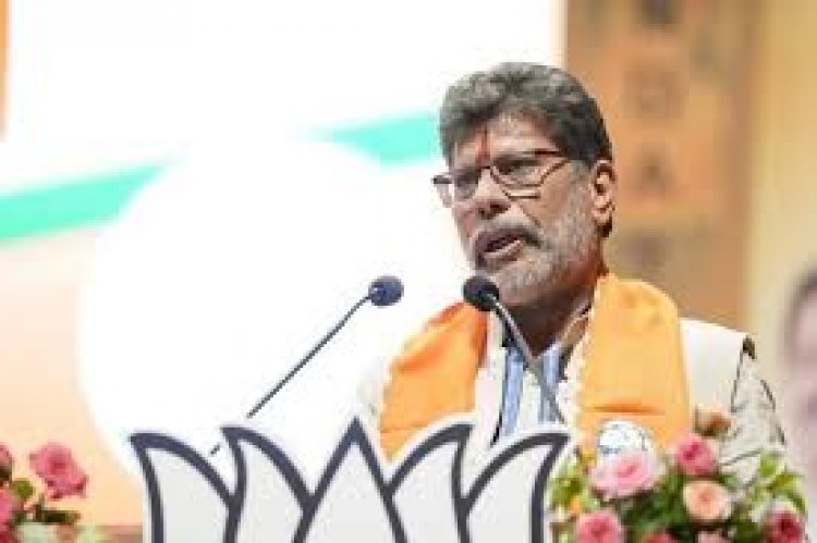 अटल जी के आदर्श कर्तव्य पालन और समाज कल्याण के लिए समर्पण की प्रेरणा देते हैं : देव