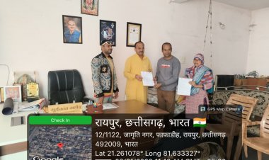 सभापति  सूर्यकान्त राठौड़ ने हितग्राही नागरिकों को मकान निर्माण प्रारम्भ करने प्रदत्त किया