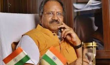 ग्रेटर कैलाश के बुजुर्ग दंपत्ति से ₹14.85 करोड़ की ठगी; सांसद बृजमोहन अग्रवाल ने सिंगापुर की तर्ज पर ‘मनी लॉक’ फीचर की वकालत की
