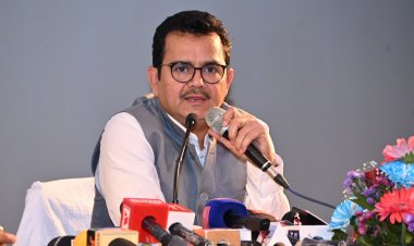 राज्य सरकार के द्वारा अन्वेषण एवं उत्खनन हेतु खनिज ब्लॉक तैयार कर नीलामी एवं अन्य माध्यम से खनन हेतु उपलब्ध कराया जाता है।