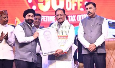 मुख्यमंत्री  विष्णु देव साय राजधानी रायपुर के श्रीराम बिजनेस पार्क में रायपुर ऑटोमोबाइल डीलर्स एसोसिएशन द्वारा आयोजित राडा ऑटो एक्सपो-2026 के शुभारंभ कार्यक्रम में शामिल हुए।