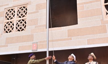 गणतंत्र दिवस : मंत्रालय में सामान्य प्रशासन विभाग के सचिव श्री चंपावत ने किया ध्वजारोहण