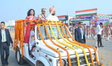 कैबिनेट मंत्री  गुरू खुशवंत साहेब ने किया ध्वजारोहण, परेड की ली सलामी