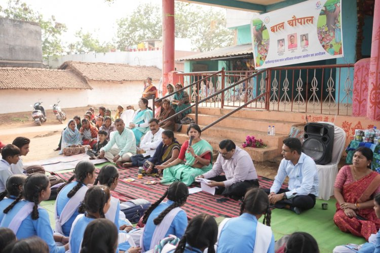 पेड़ की छांव में लगी बाल चौपाल से 2026 की सशक्त शुरुआत