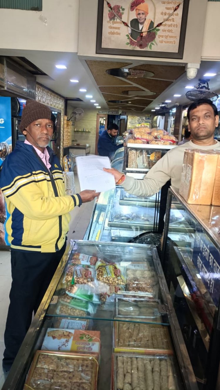 नैवेद्य और गुजराती मिष्ठान भंडार पर नगर निगम ने ठोका जुर्माना