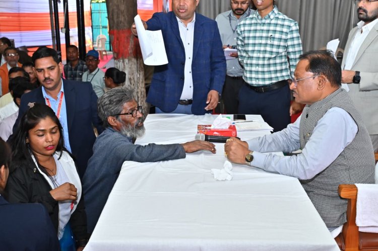 60 वर्षीय अविवाहित श्रमिक  हनुमंत राव का नहीं बना था राशन कार्ड