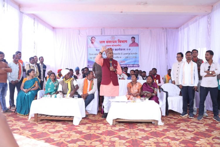 बस्तर को संवार रही साय सरकार : मंत्री केदार कश्यप ने नारायणपुर विधानसभा के तोतर और कांगा में 17 करोड़ से अधिक के विकास कार्यों का किया भूमिपूजन-लोकार्पण