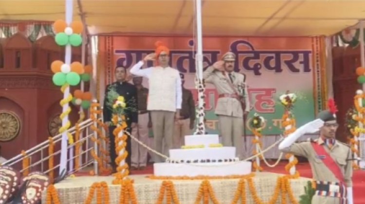 Republic Day 2026: 77वें गणतंत्र दिवस पर वित्त मंत्री ओपी चौधरी ने किया ध्वजारोहण, ली परेड की सलामी