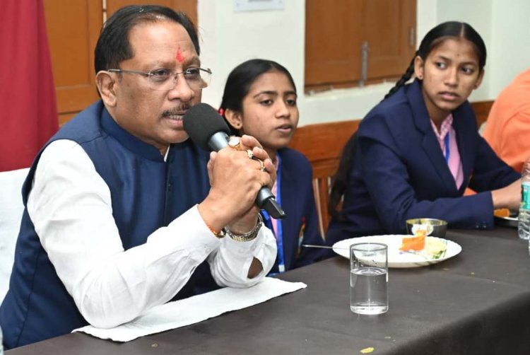 शिक्षा के बिना मानव जीवन अधूरा: मुख्यमंत्री विष्णुदेव साय…..