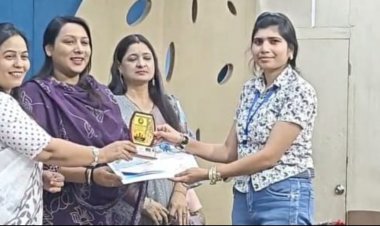 सशक्त नारियों का हुआ सम्मान स्ट्रॉन्ग वुमन पावर क्लब के एक वर्ष पूर्ण होने पर किया नारी सम्मान समारोह