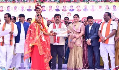 मुख्यमंत्री कन्या विवाह में उपमुख्यमंत्री  विजय शर्मा ने घराती बन बारात परघाकर किया सभी का स्वागत