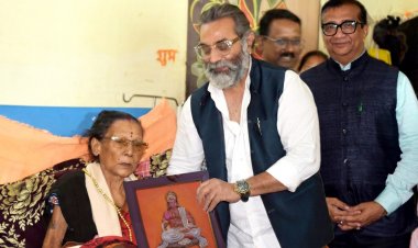 आंजनेय विश्वविद्यालय परिवार द्वारा पद्म विभूषण डॉ. तीजन बाई का सम्मान