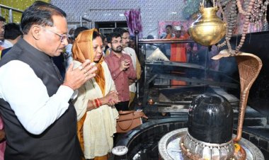 महाशिवरात्रि पर सीएम साय ने बाबा धाम में की पूजा-अर्चना, प्रदेशवासियों की सुख-समृद्धि और खुशहाली की कामना की