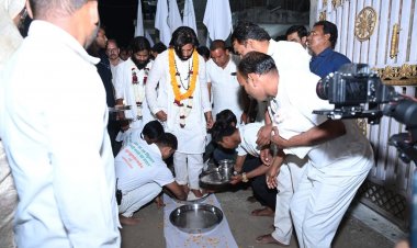 परम् पूज्य गुरु घासीदास बाबा जी के पावन आशीर्वाद एवं राजागुरु धर्मगुरु  गुरु बालदास साहेब जी के सानिध्य में विशाल सतनाम सद्भाव पदयात्रा का द्वितीय दिवस सफल हुआ।