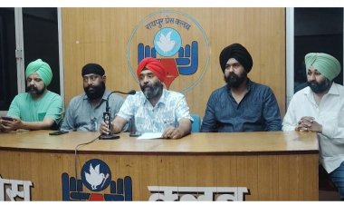 1200 लोगों को निशुल्क तीर्थ यात्रा -छत्तीसगढ़ सिक्ख संगठन का सिल्वर जुबली आयोजन