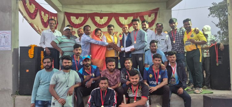 टेनीस बॉल क्रिकेट प्रतियोगिता ने गांव में खेल भावना को दिया नया आयाम : डीपेंद्र साहू