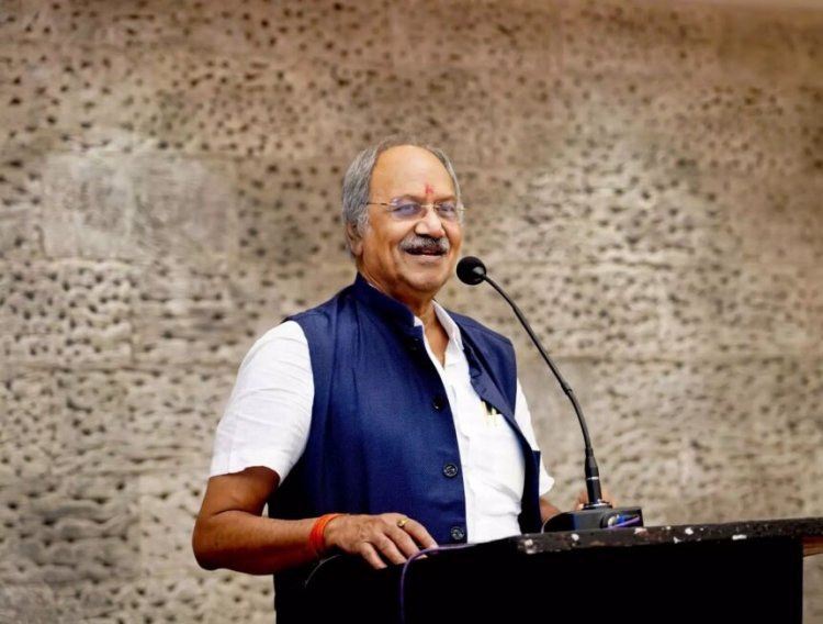 निपुण भारत मिशन से छत्तीसगढ़ के जनजातीय इलाकों में ऐतिहासिक बदलाव, 18 स्थानीय भाषाओं में दी जा रही प्राथमिक शिक्षा—लोकसभा में बृजमोहन अग्रवाल ने उठाया मुद्दा