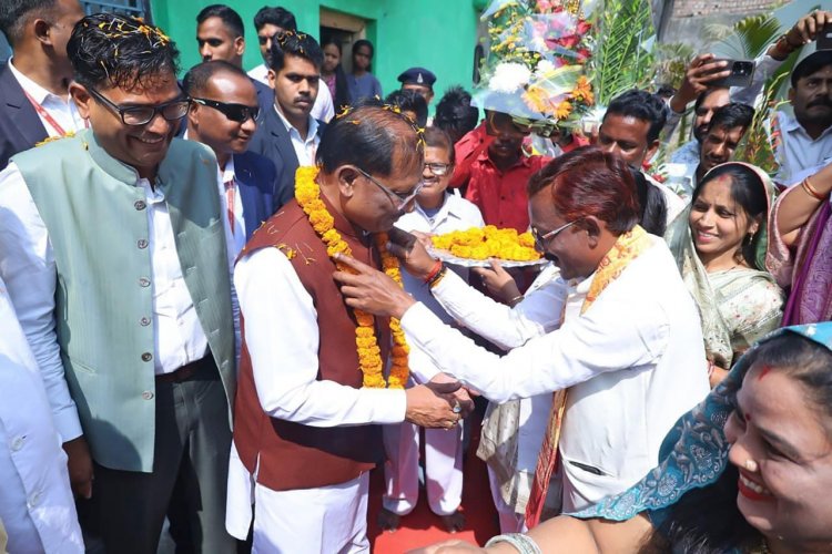 नगरीय निकायों में ऐतिहासिक जनादेश का एक वर्ष: सुशासन, पारदर्शिता और विकास पर जनता की मुहर — मुख्यमंत्री  विष्णु देव साय