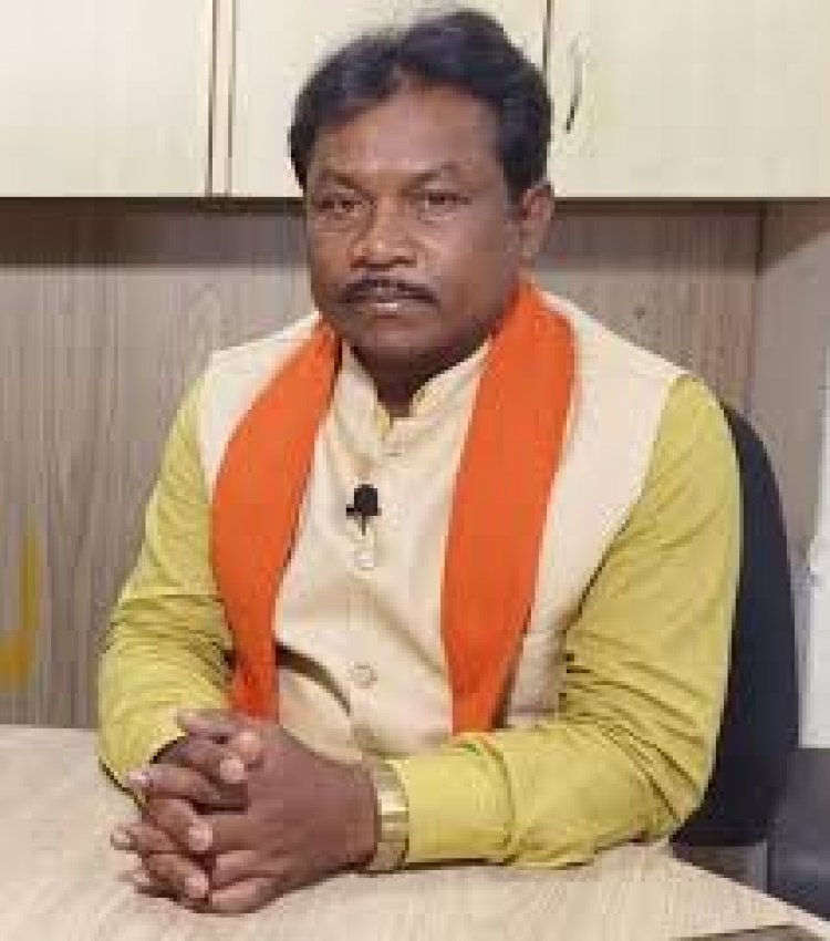 ​बस्तर के युवाओं को गुमराह करने की साजिश बर्दाश्त नहीं: माओवादी हिडमा नहीं, अमर शहीद गुंडाधुर हैं आदिवासियों के असली रोल मॉडल – सांसद महेश कश्यप