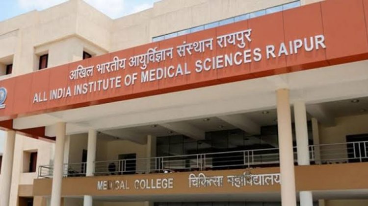 ब्रेकिंग : AIIMS में भर्ती मरीज ने तीसरी मंजिल से कूदकर की आत्महत्या, सुरक्षा व्यवस्था पर उठे सवाल……