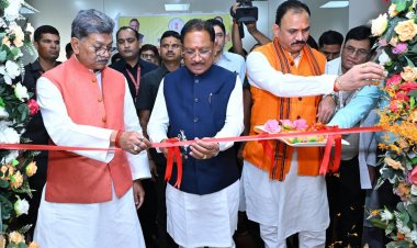 स्वास्थ्य के प्रति जागरूकता का संदेश: मुख्यमंत्री  विष्णुदेव साय ने विधानसभा परिसर में तीन दिवसीय स्वास्थ्य शिविर का किया शुभारंभ