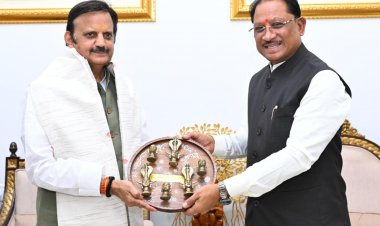 मध्यप्रदेश के डिप्टी CM राजेंद्र शुक्ला ने सीएम साय से की सौजन्य मुलाकात, रीवा-रायपुर हवाई सेवा शुरू होने पर जताई खुशी