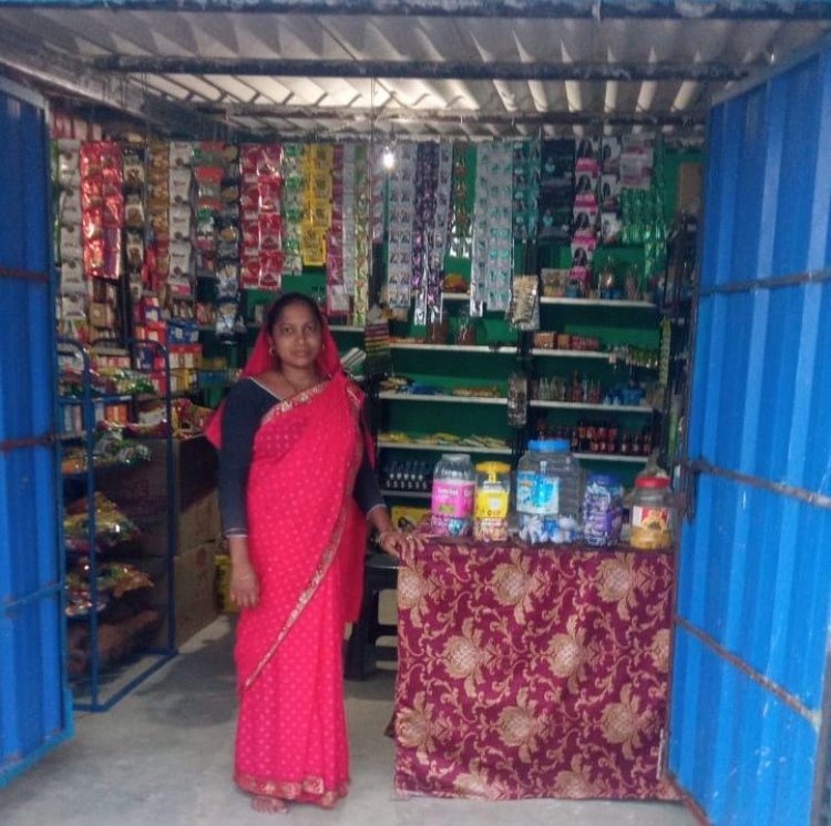 किराना और चप्पल दुकान से लिखी आत्मनिर्भरता की नई कहानी-लखपति दीदी बनीं प्रमिला