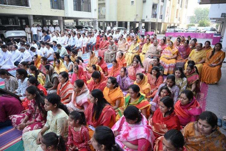 महावीर जन्मकल्याणक महोत्सव: ग्रैंड तम्बोला में उमड़ी भीड़, प्रभात फेरी और रक्तदान से दिखा सेवा भाव
