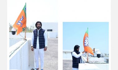 भारतीय जनता पार्टी के 47वें स्थापना दिवस पर कैबिनेट मंत्री गुरु खुशवंत साहेब ने भाजपा ध्वज फहरा कर दी बधाई*