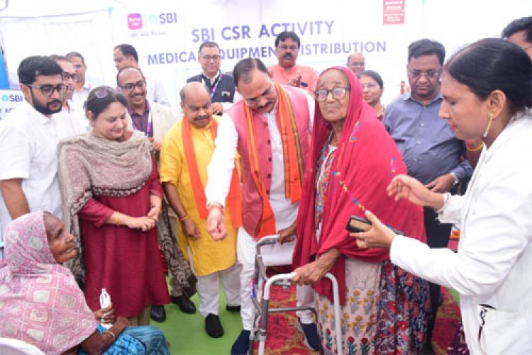 सरकार स्वास्थ्य सेवाओं के विस्तार और सुदृढ़ीकरण के लिए प्रतिबद्ध: स्वास्थ्य मंत्री जायसवाल