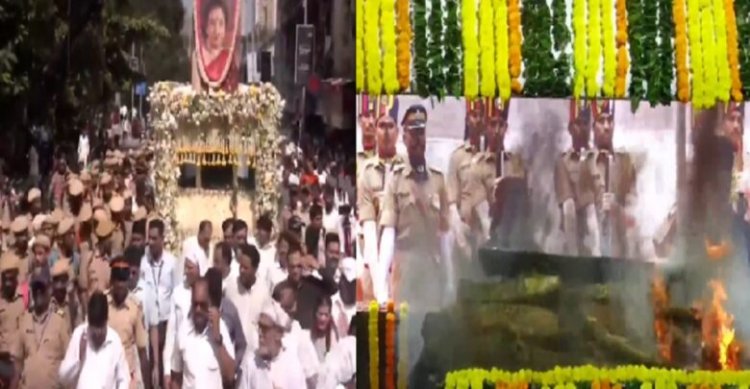 पंचतत्व में विलीन हुई सुरों की मल्लिका आशा भोसले, राजकीय सम्मान के साथ हुआ अंतिम संस्कार