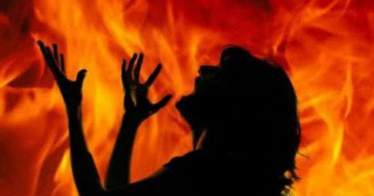 CG Crime - घर में जिंदा जलकर महिला की मौत: हादसा या साजिश? जांच में जुटी पुलिस…..