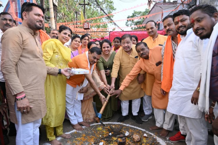 एक बार सड़क बनने के बाद दोबारा वहीं पर सड़क बनाने का प्रस्ताव मिलने पर संबंधित जोन कमिश्नर एवं अभियंता सीधे जिम्मेदार रहेंगे दक्षिण विधायक सुनील सोनी