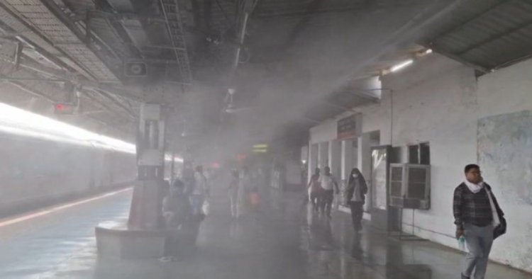 भीषण गर्मी से राहत : रेलवे स्टेशन पर शुरू हुआ मिस्टिंग सिस्टम, ठंडी फुहारों से यात्रियों को मिली बड़ी राहत