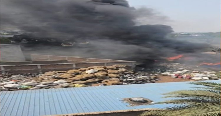 बर्तन गोदाम में भीषण आग, लाखों का सामान जलकर खाक