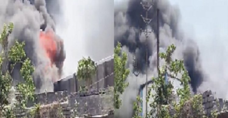 BREAKING: रायपुर की प्लास्टिक फैक्ट्री में भीषण आग, पूरा गोदाम जलकर खाक, दमकल की कई गाड़ियां मौके पर