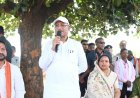 कटहल–गुलमोहर की छांव में सजी चौपाल, मुख्यमंत्री ने सरोधी में सुनी जनता की आवाज