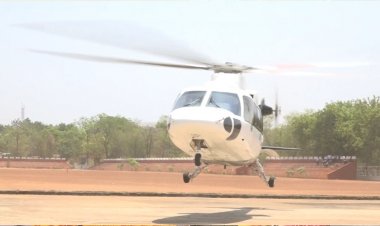 इस जिले में अचानक उतरा CM साय का हेलिकॉप्टर, पेड़ की छांव में चौपाल लगाकर ग्रामीणों की सुनेंगे समस्याएं…