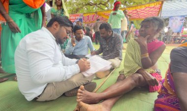 मोटली सोढ़ी को पहली बार सुशासन तिहार में मिले सरकारी दस्तावेज