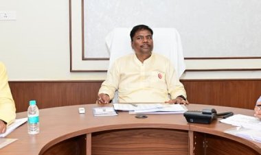 मंत्री श्री कश्यप ने बीज निगम को समितियों में जल्द से जल्द शेष आपूर्ति सुनिश्चित करने के निर्देश दिए।