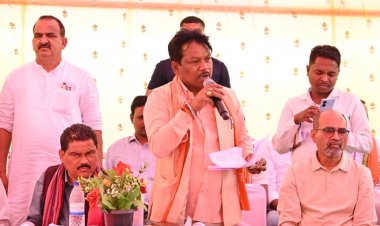 ​सालेपाल में 32.83 करोड़ की लागत से बनेगा एकलव्य आवासीय विद्यालय,सांसद महेश कश्यप और विधायक विनायक गोयल ने किया भूमिपूजन