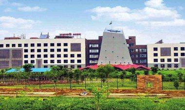 CG : निजी स्कूलों की मनमानी पर सख्त हुई सरकार, फीस और किताबों की जांच के लिए बनी निगरानी समितियां