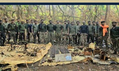 Anti Naxal Operation : नक्सलियों को बड़ा झटका, जंगल में छिपी हथियार फैक्ट्री का भंडाफोड़; भारी मात्रा में विस्फोटक और हथियार बरामद