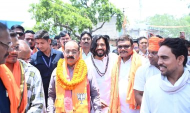 उप मुख्यमंत्री अरुण साव एवं मंत्री गुरु खुशवंत साहेब की संयुक्त जनसभा से बम्हनीडीह में भाजपा के पक्ष में बना प्रचंड माहौल