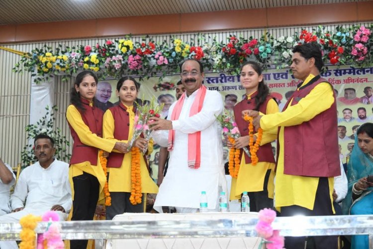 शासकीय उचित मूल्य दुकान विक्रेता सरकार की मजबूत कड़ी, योजनाओं के क्रियान्वयन में निभाते हैं अहम भूमिका :  अरुण साव