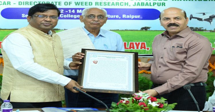रासायनिक खरपतवारनाशकों का नियंत्रित और प्रभावी उपयोग किया जाए: डॉ. नायक