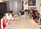 बसना विधायक कार्यालय में जिला स्तरीय महिला सम्मेलन हेतु विशेष बैठक संपन्न, विधायक डॉ. संपत अग्रवाल ने रूपरेखा तैयार कर दिए आवश्यक निर्देश