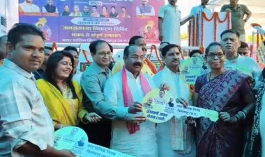 CG : सुशासन तिहार में उमड़ी भीड़, जनता की समस्याओं का मौके पर समाधान
