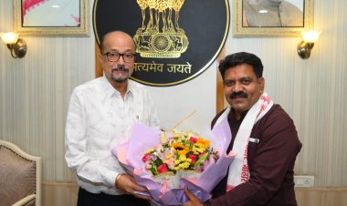 राज्यपाल श्री डेका से उप मुख्यमंत्री  विजय शर्मा ने सौजन्य भेंट की