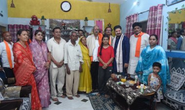 घर-घर पहुंचे सांसद बृजमोहन अग्रवाल: ग्रामीणों के बीच रात्रि भोज, विकास और जनकल्याण को लेकर कई अहम घोषणाएं